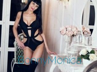 Bonny_Monica