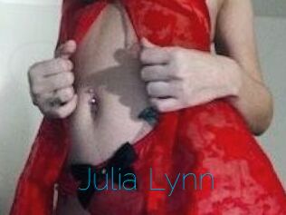 Julia_Lynn