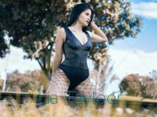 Lia_Tayloor