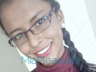 Mia_Pleasure
