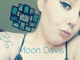 Moon_Davis
