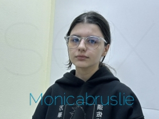 Monicabruslie